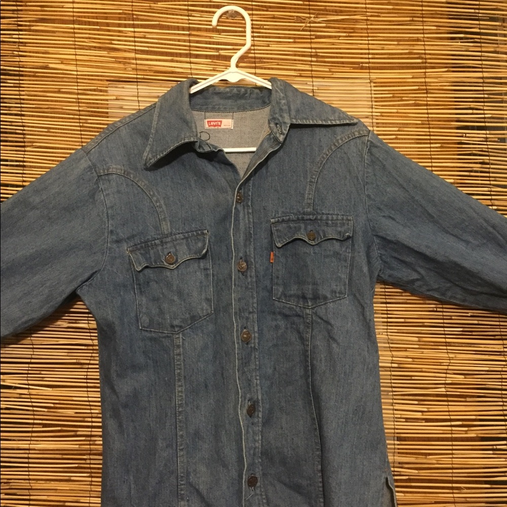 Levi’s orange tab shirt